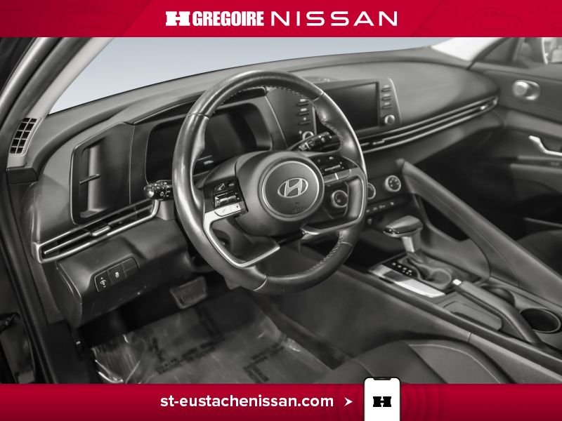 2024 Hyundai Elantra Black Laval - photo #23