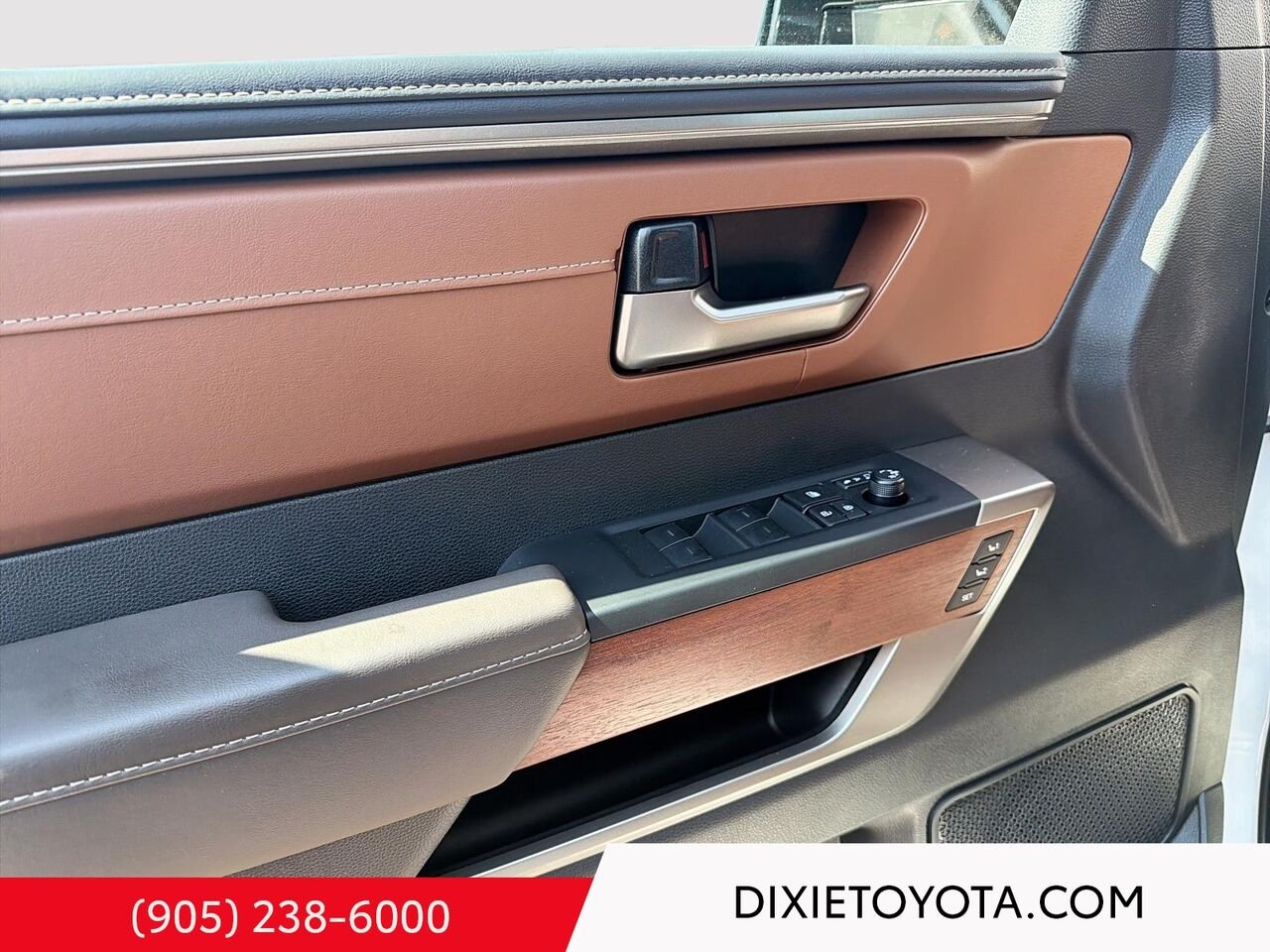 2026 Toyota TUNDRA HYBRID PLATNIUM 1794 EDITION 4WD / CLEAN CARFAX / HEATED AND VENTIALTED SEATS / ALLOY WHEELS / CARPLAY AND ANDROID AUTO White Mississauga - photo #7