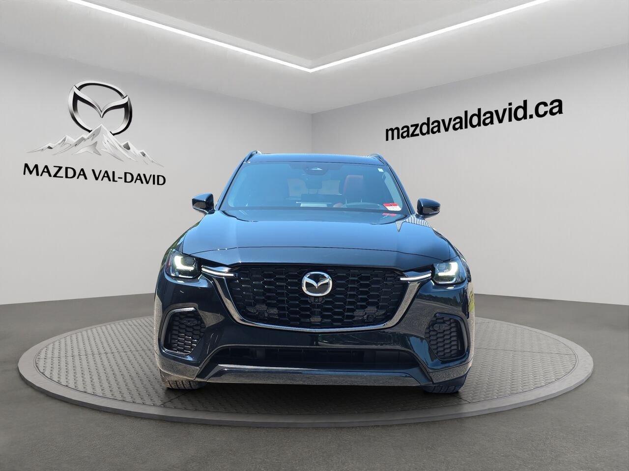 2025 Mazda CX-70 hybride léger GT-P TI, Toit ouvrant panoramique, sièges en cuir ventilés et chauffant, navigation Black Val-David - photo #2