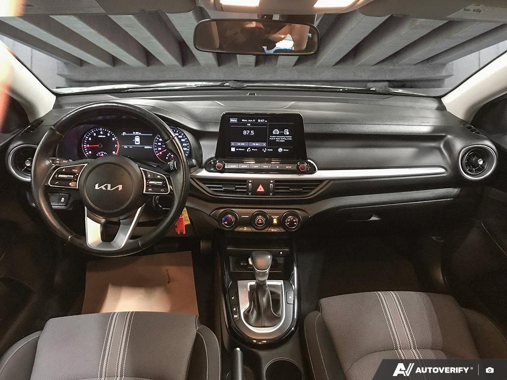 2023 Kia Forte5 2601570A | EX gray Edmonton - photo #23