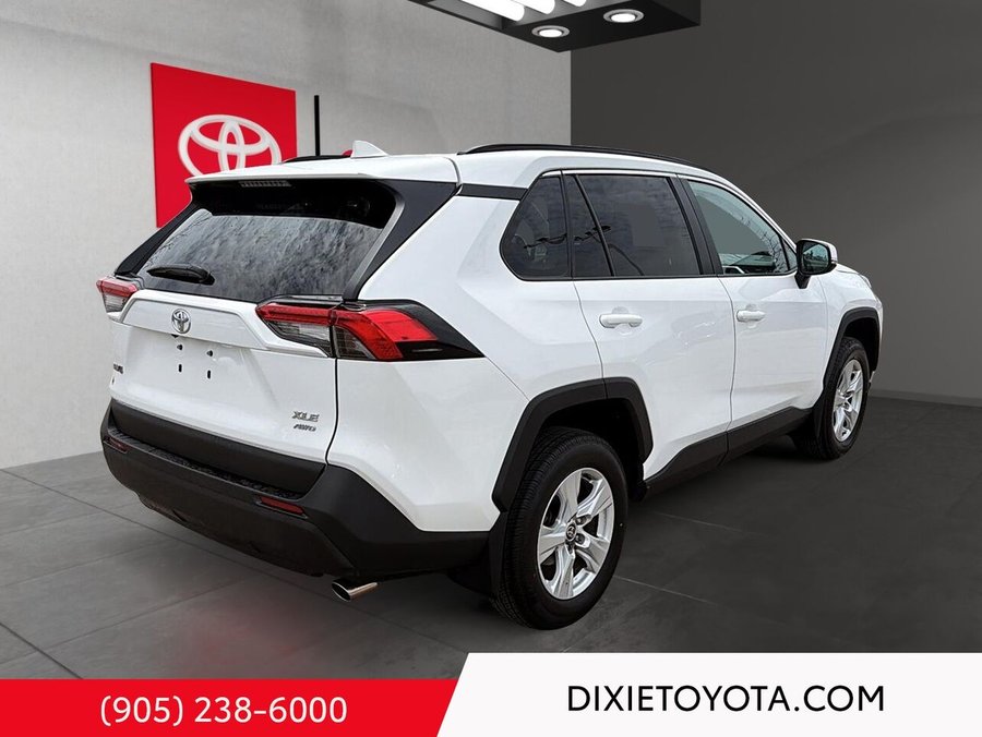 2021 Toyota RAV4 2021 White