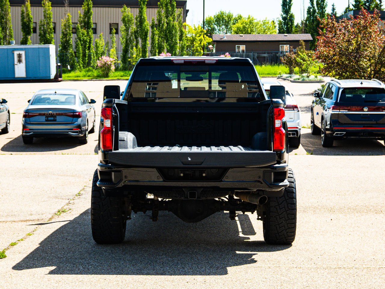 2023 Chevrolet Silverado 3500HD 4WD Crew Cab 159 High Country Black Sherwood Park - photo #14