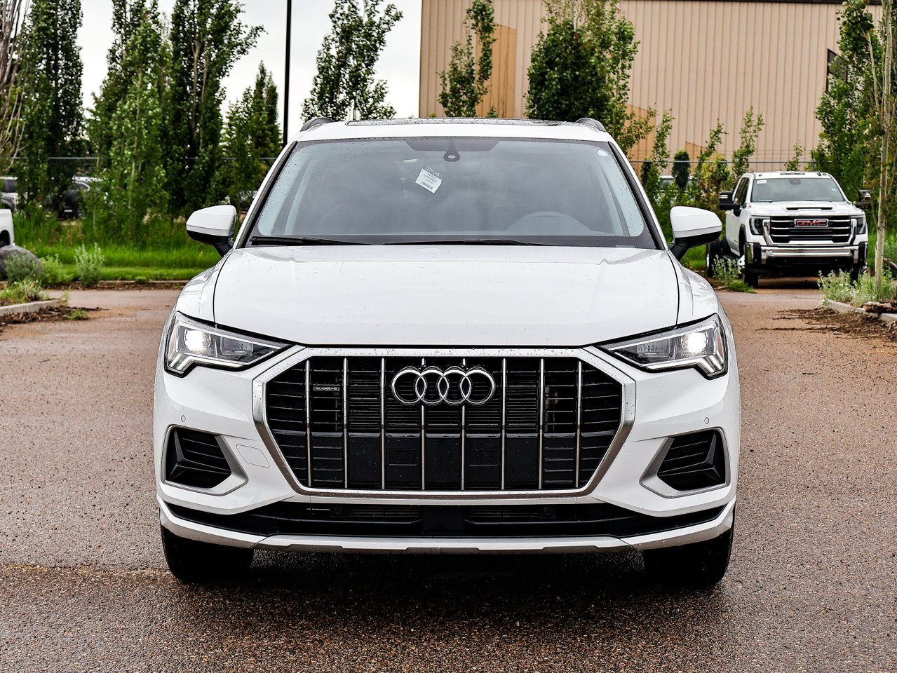 2025 Audi Q3 40 TFSI quattro White Sherwood Park - photo #2