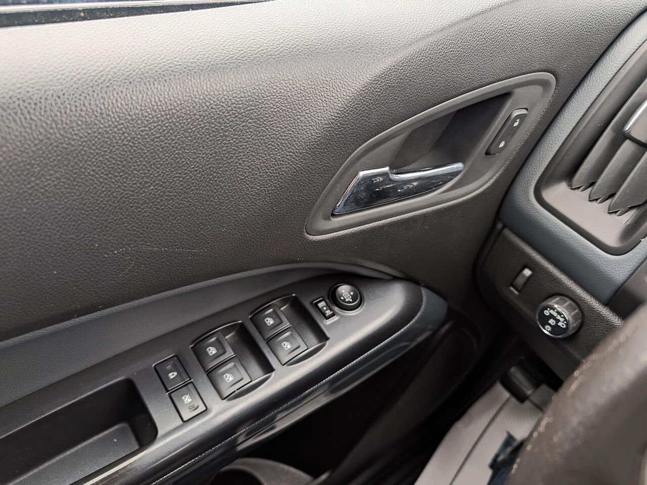 CHEVROLET COLORADO Z71 4RM 2015 Bleu Saint-Hyacinthe - photo #23
