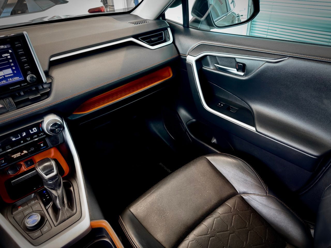2020 Toyota RAV4 gray Notre-Dame-des-Prairies - photo #24