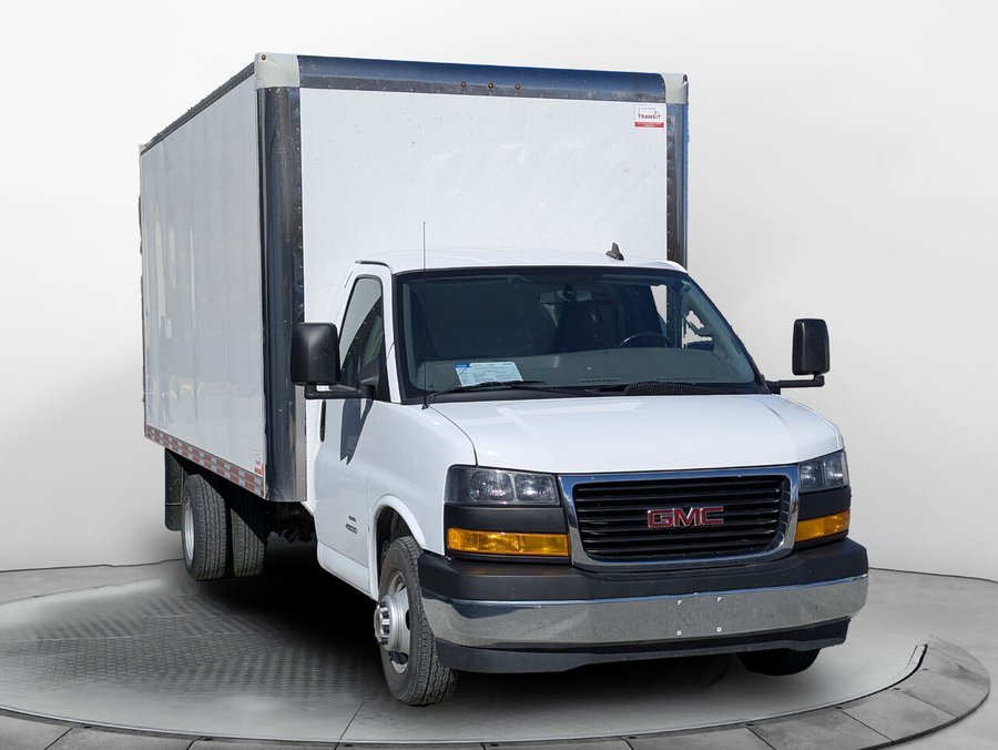 GMC SAVANA Cube 4500 16 pi Roues Doubles*Rampe*Blutooth 2023 Blanc