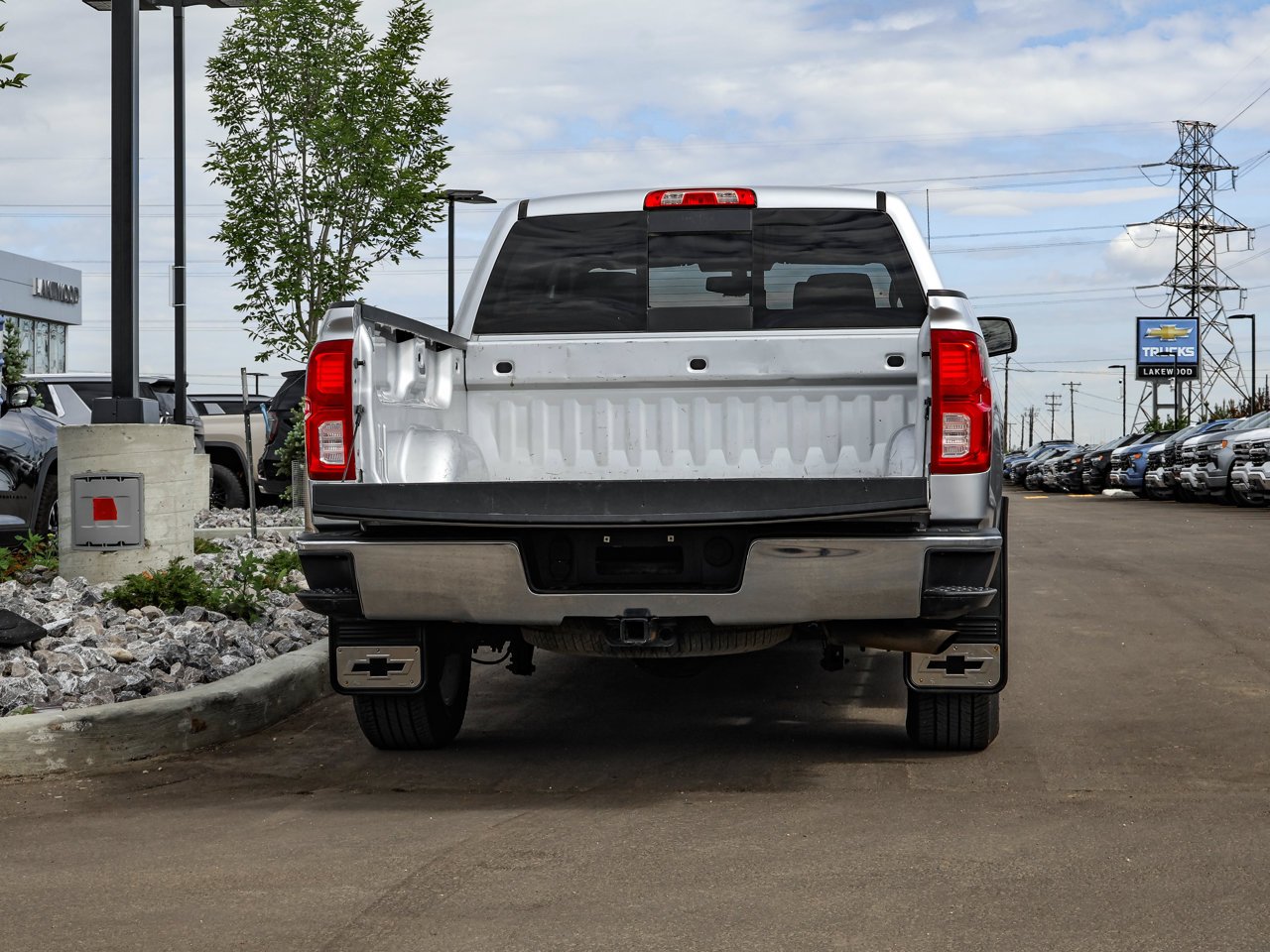 2018 Chevrolet Silverado 1500 4WD Crew Cab 143.5 LTZ w/2LZ Grey Sherwood Park - photo #8