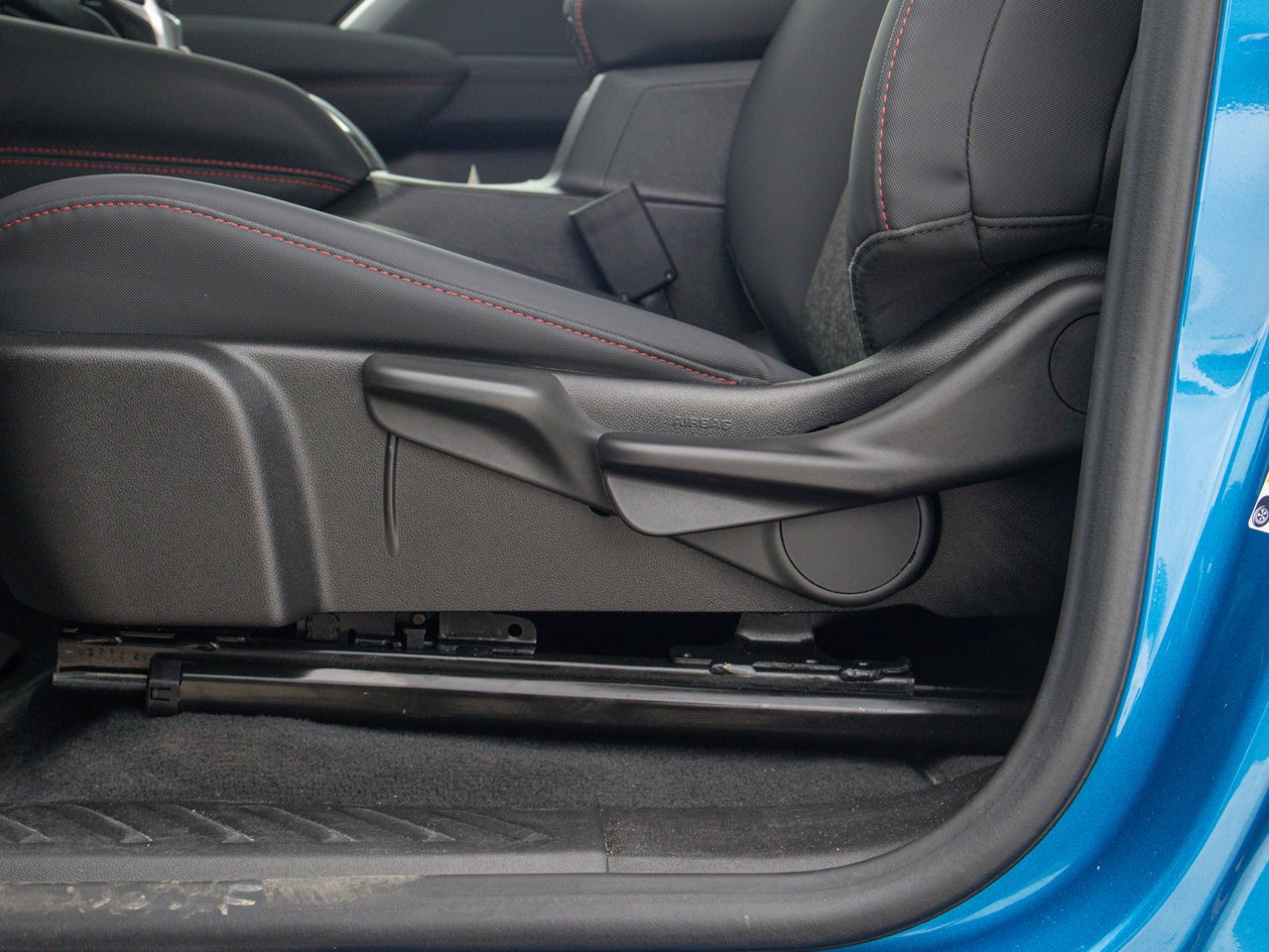 2024 Chevrolet Colorado 4WD Crew Cab Z71 Blue Sherwood Park - photo #17