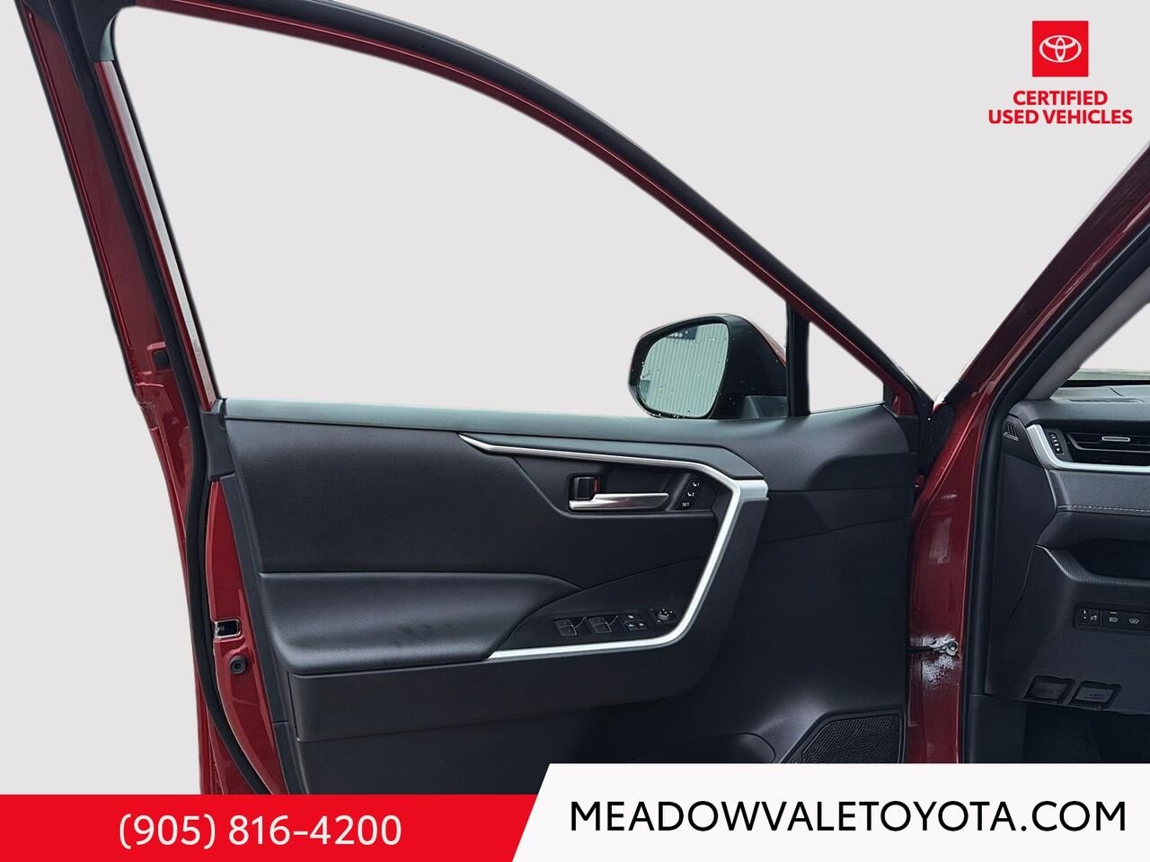 2023 Toyota RAV4 One Owner, Clean Car Fax, Power Sunroof, Power Trunk, Power Seat, Softex Leather Seating Red Mississauga - photo #7
