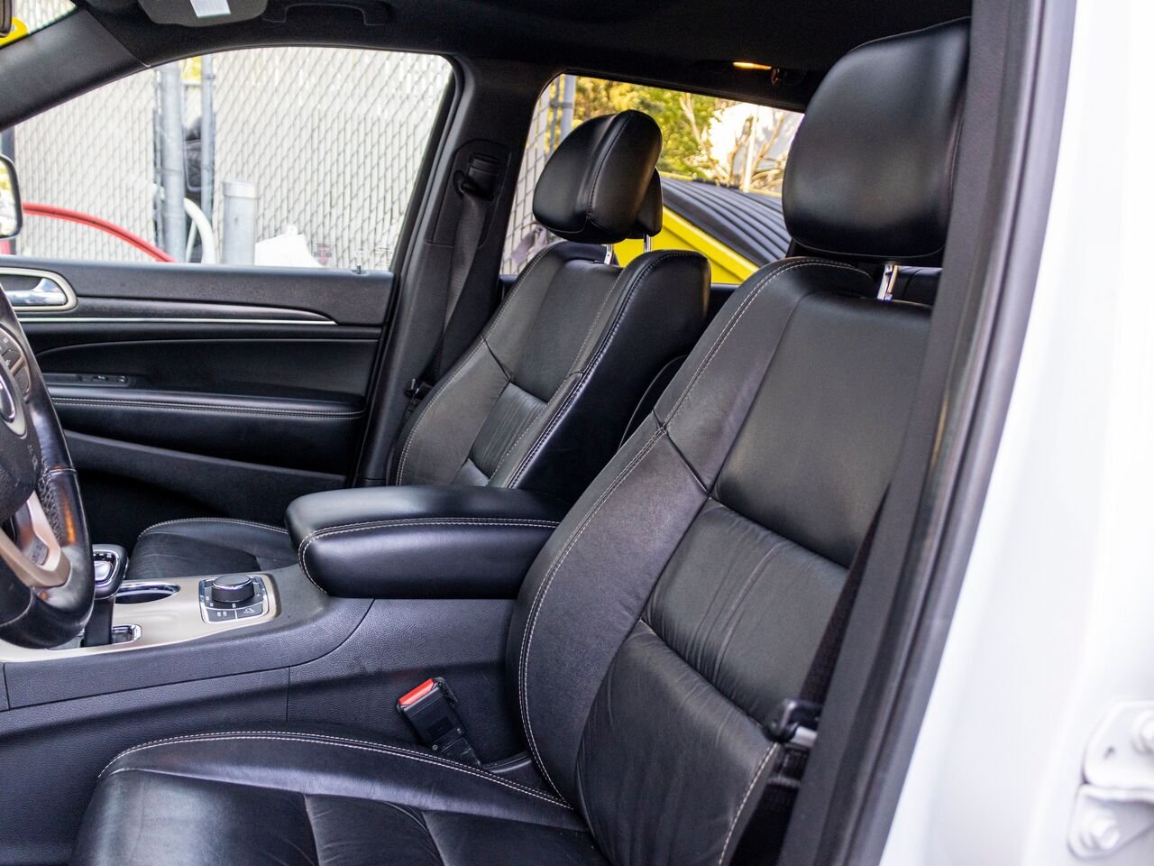 Jeep Grand Cherokee 4 RM, 4 portes, Limited 2014 Blanc Châteauguay - photo #27