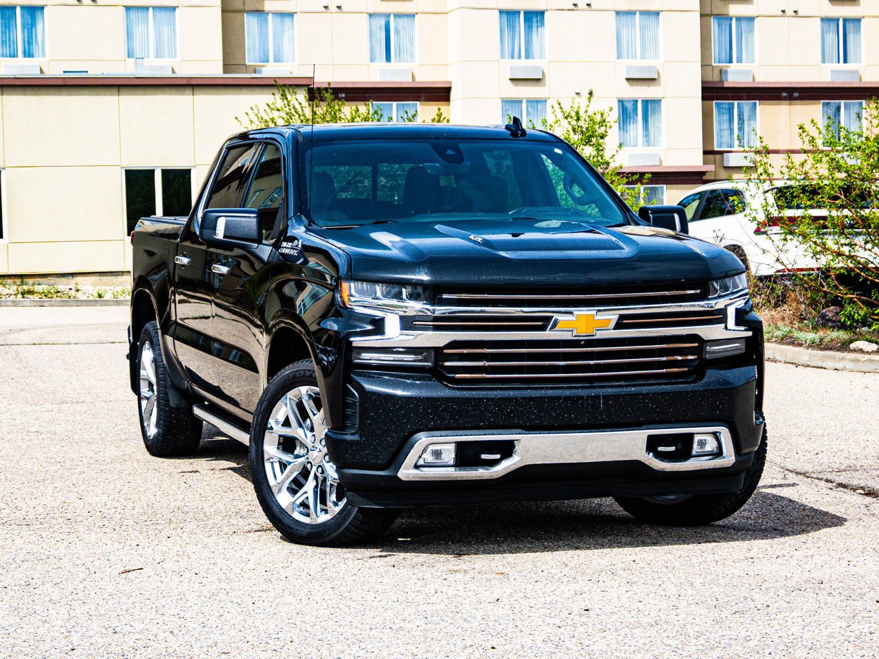2021 Chevrolet Silverado 1500 4WD Crew Cab 147 High Country Black Sherwood Park - photo #1