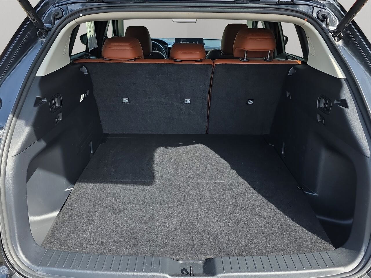 2023 Mazda CX-50 GT TI avec moteur turbo, Toit ouvrant panoramique, Apple carplay, Sièges en cuir Black Val-David - photo #21