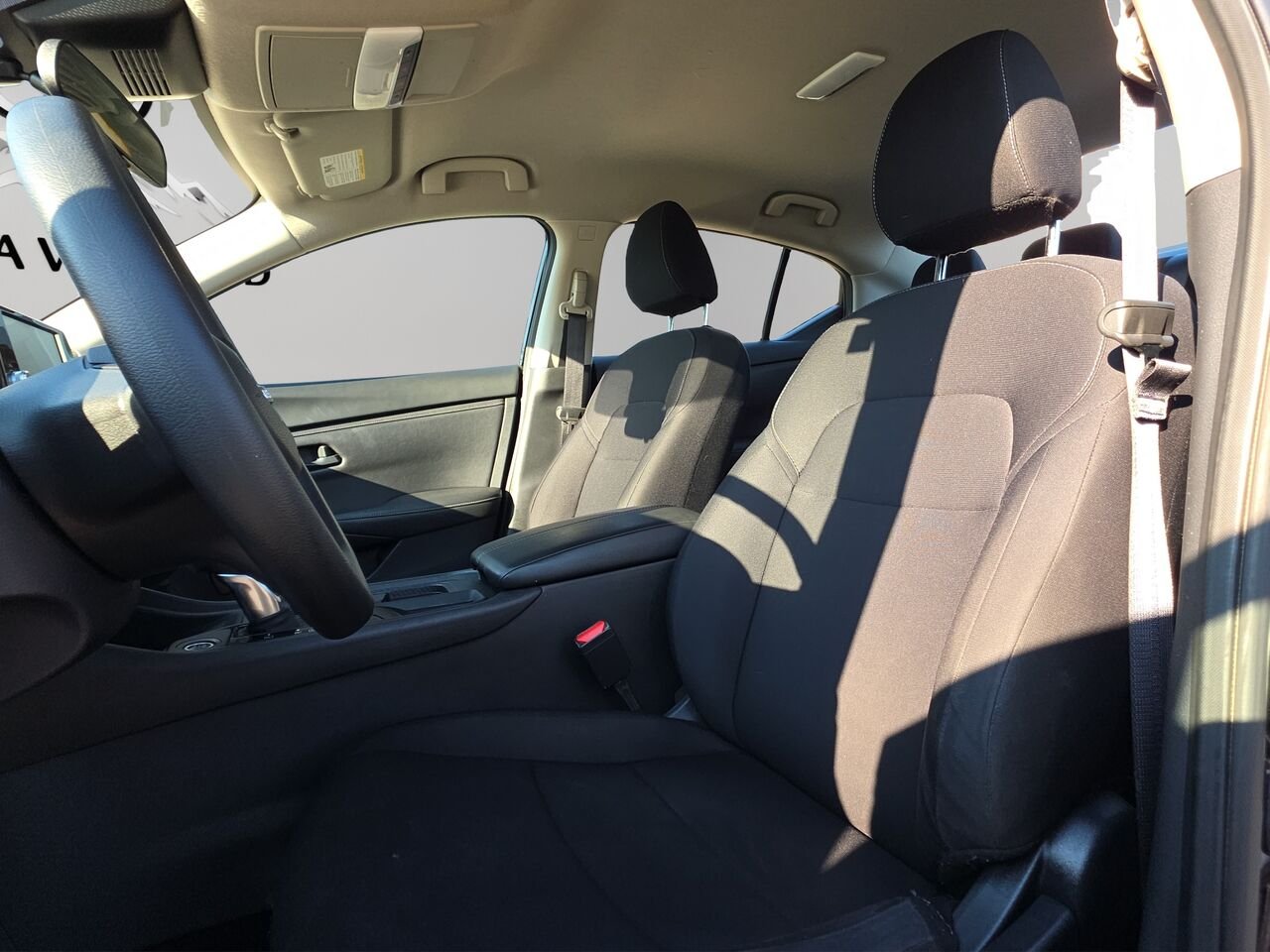 2024 Nissan Sentra S Plus CVT, caméra de recul, commande audio au volant, Apple Carplay Black Val-David - photo #6