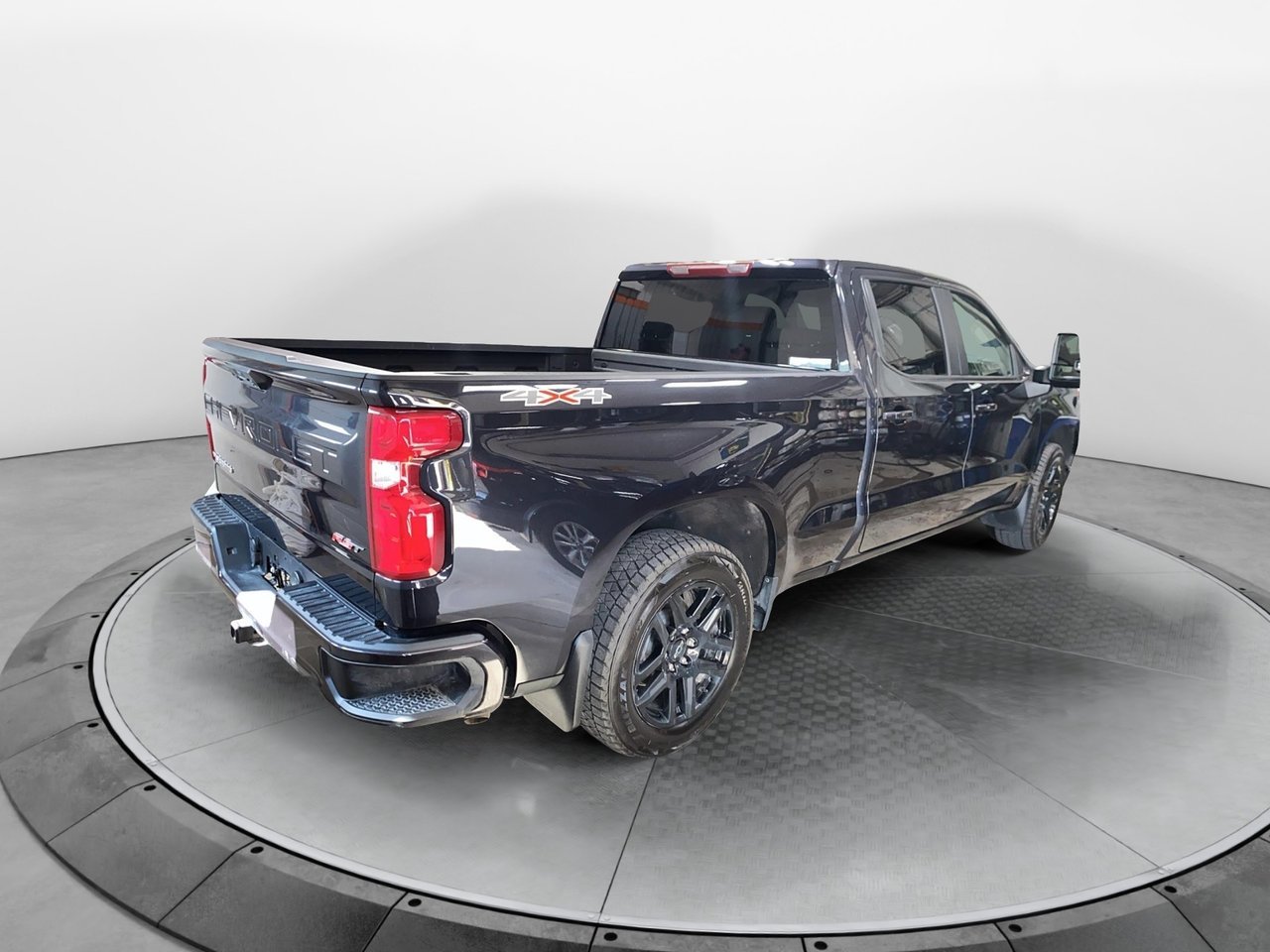 Chevrolet Silverado 1500 NIV 1GCUDEE89RZ382863 2024 Noir Chicoutimi - photo #2