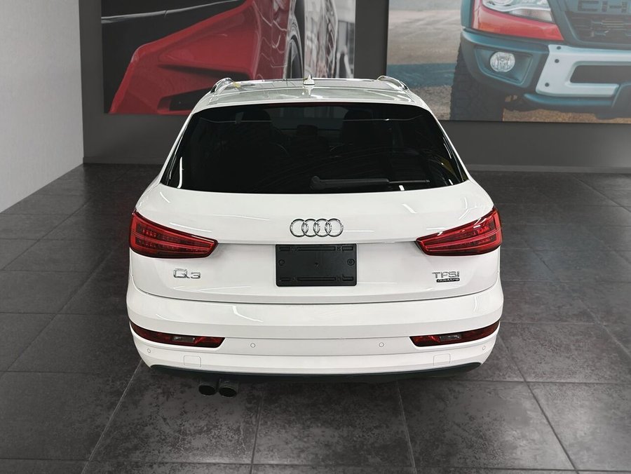 Audi Q3 PROGRESSIV + GARANTIE DISPONIBLE TOIT OUVRANT + 1-2-3 CHANCES AU CREDIT ! 2017 Blanc
