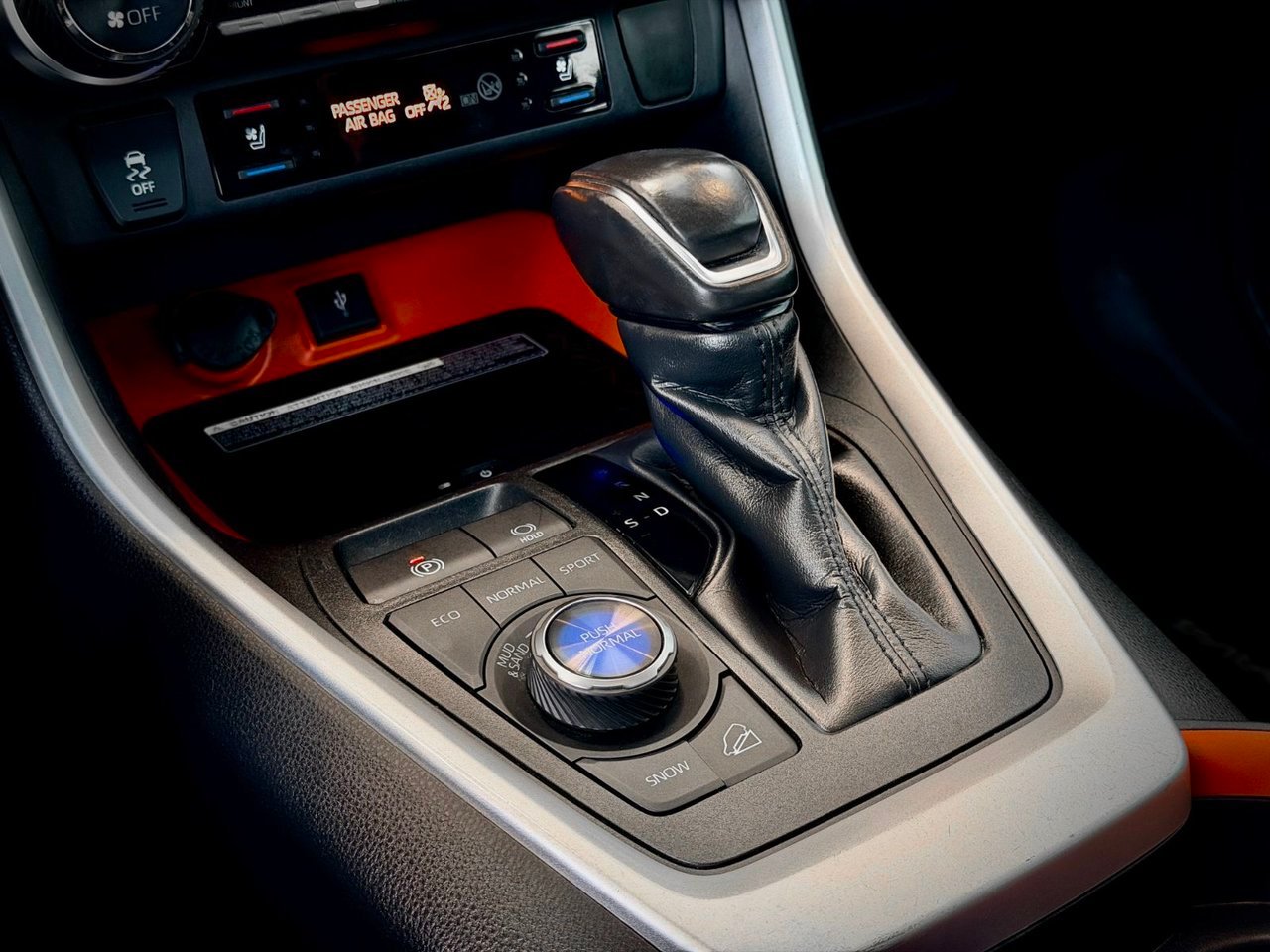 2020 Toyota RAV4 gray Notre-Dame-des-Prairies - photo #34