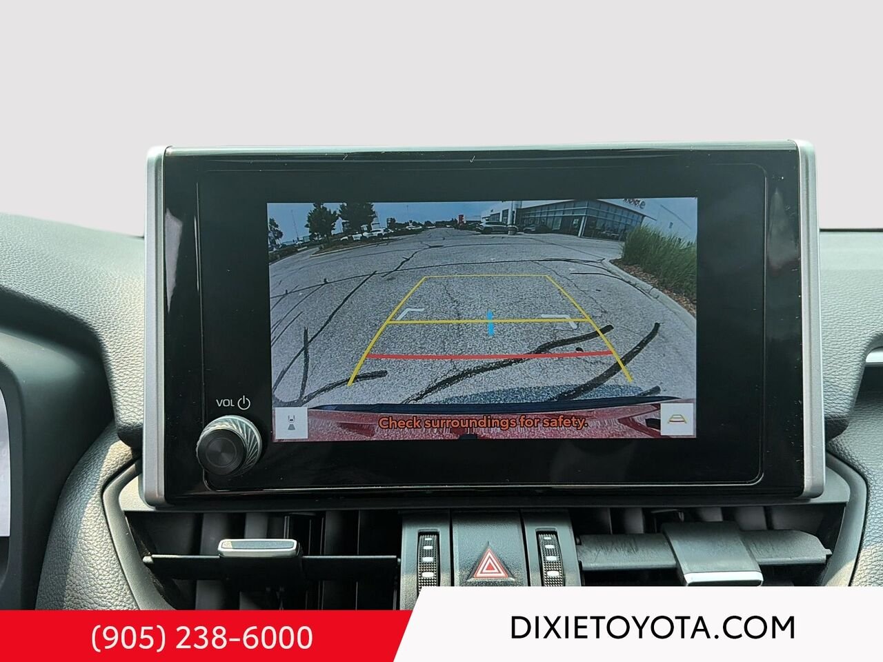 2024 Toyota RAV4 Prime PRIME XSE PLUG-IN HYBRID AWD / CLEAN CARFAX / HEATED SEATS / LEATHER SURFACE / MOONROOF / CARPLAY AND ANDROID AUTO Red Mississauga - photo #15