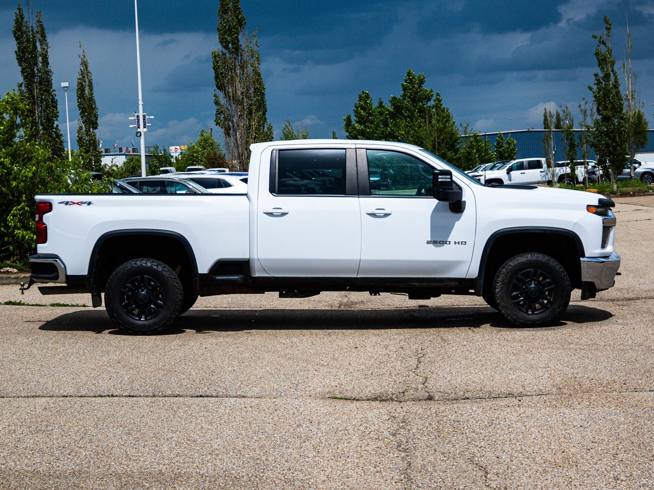 2023 Chevrolet Silverado 2500HD 4WD Crew Cab 159 LT White Sherwood Park - photo #13