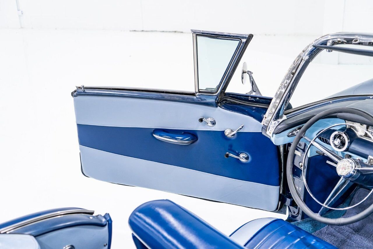 Buick Special 364/300HP NailHead 1 of only 2,056 | PRICE IN USD 1957 Bleu Montréal - photo #72