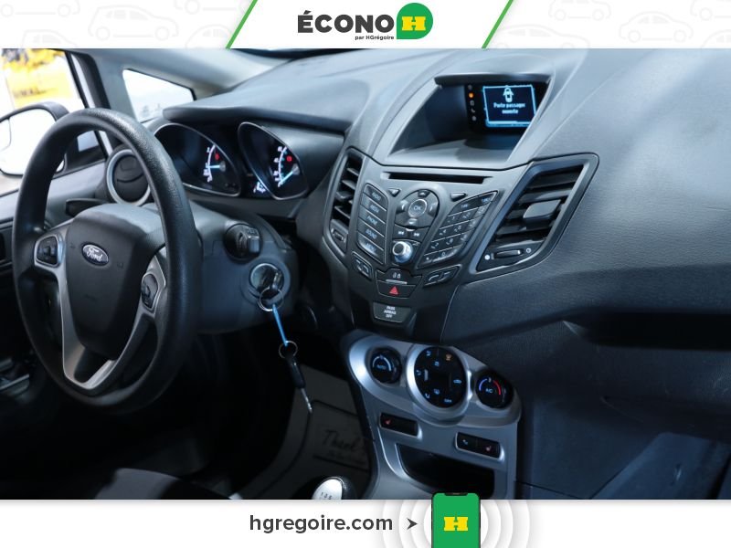Ford Fiesta 822000 | SE GR ÉLEC A/C BLUETOOTH 2017 Blanc Laval - photo #19