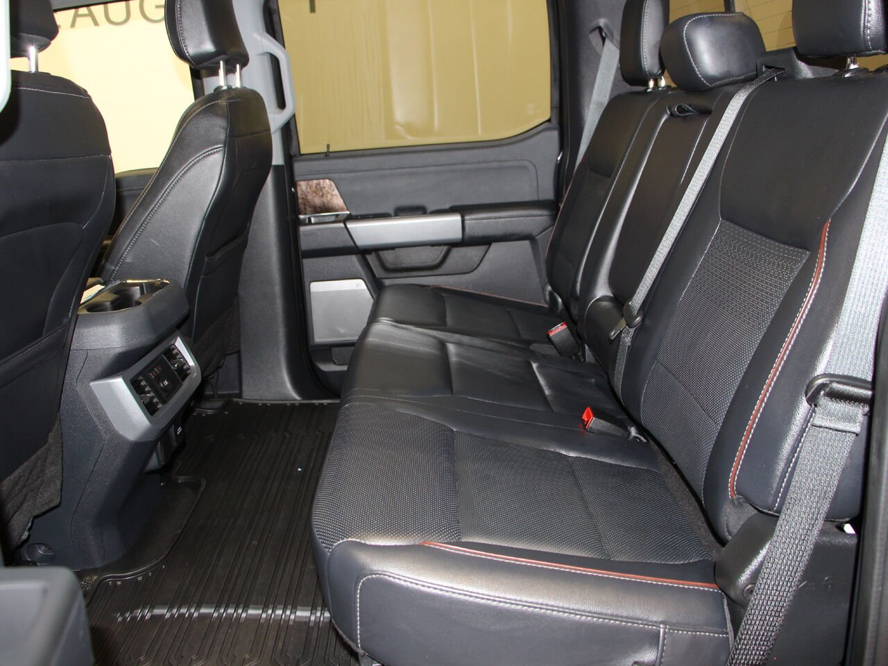 2024 Ford Super Duty F-250 SRW Agate Black Metallic Châteauguay - photo #6