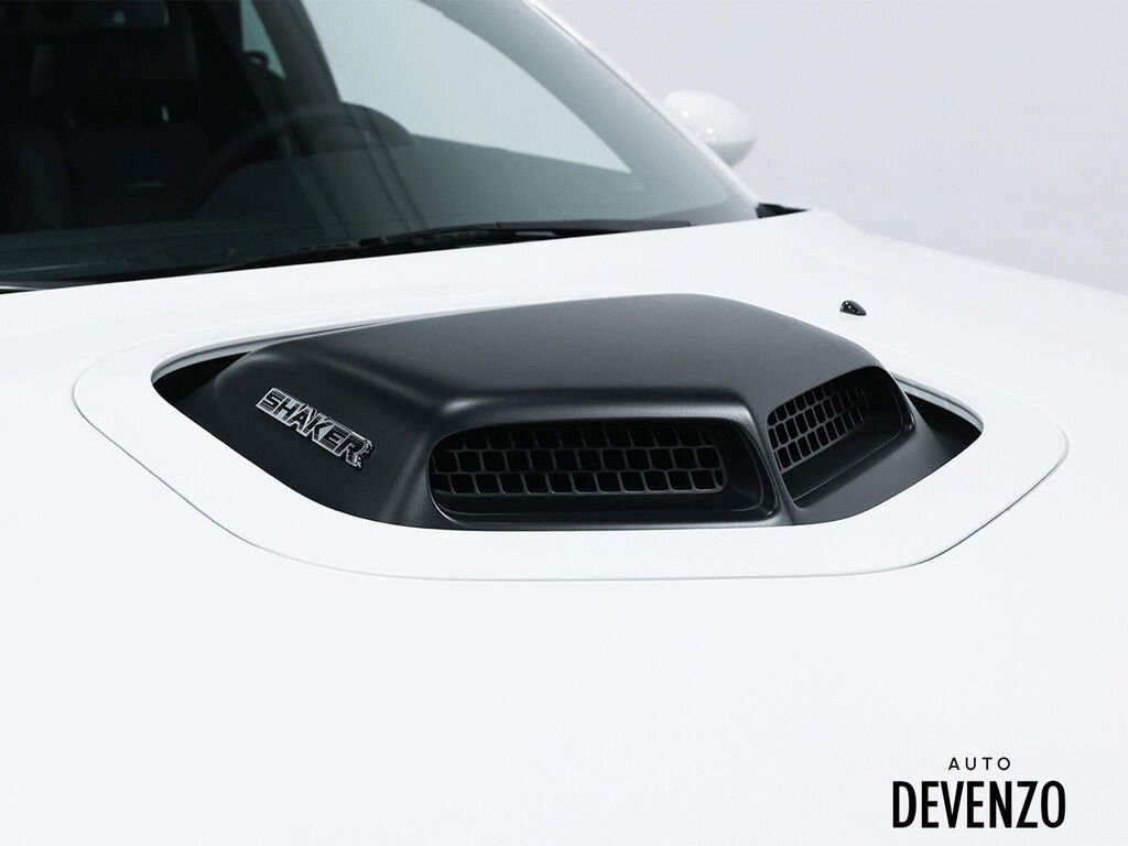 2014 Dodge Challenger White Saint-Eustache - photo #7