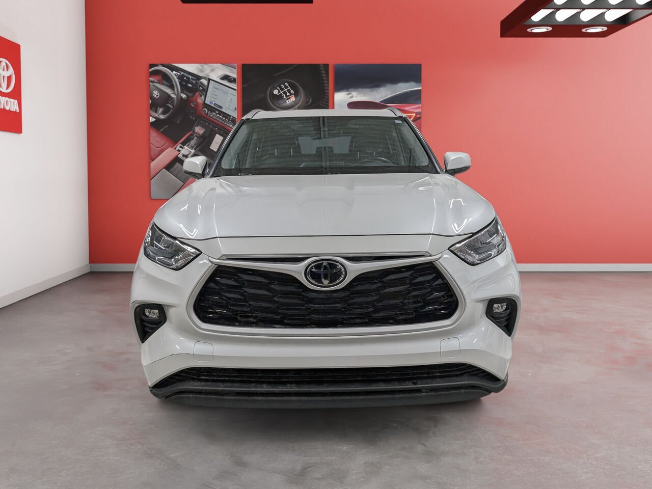2023 Toyota Highlander 5TDKDRBH3PS510077 Wind Chill Pearl Sherbrooke - photo #1