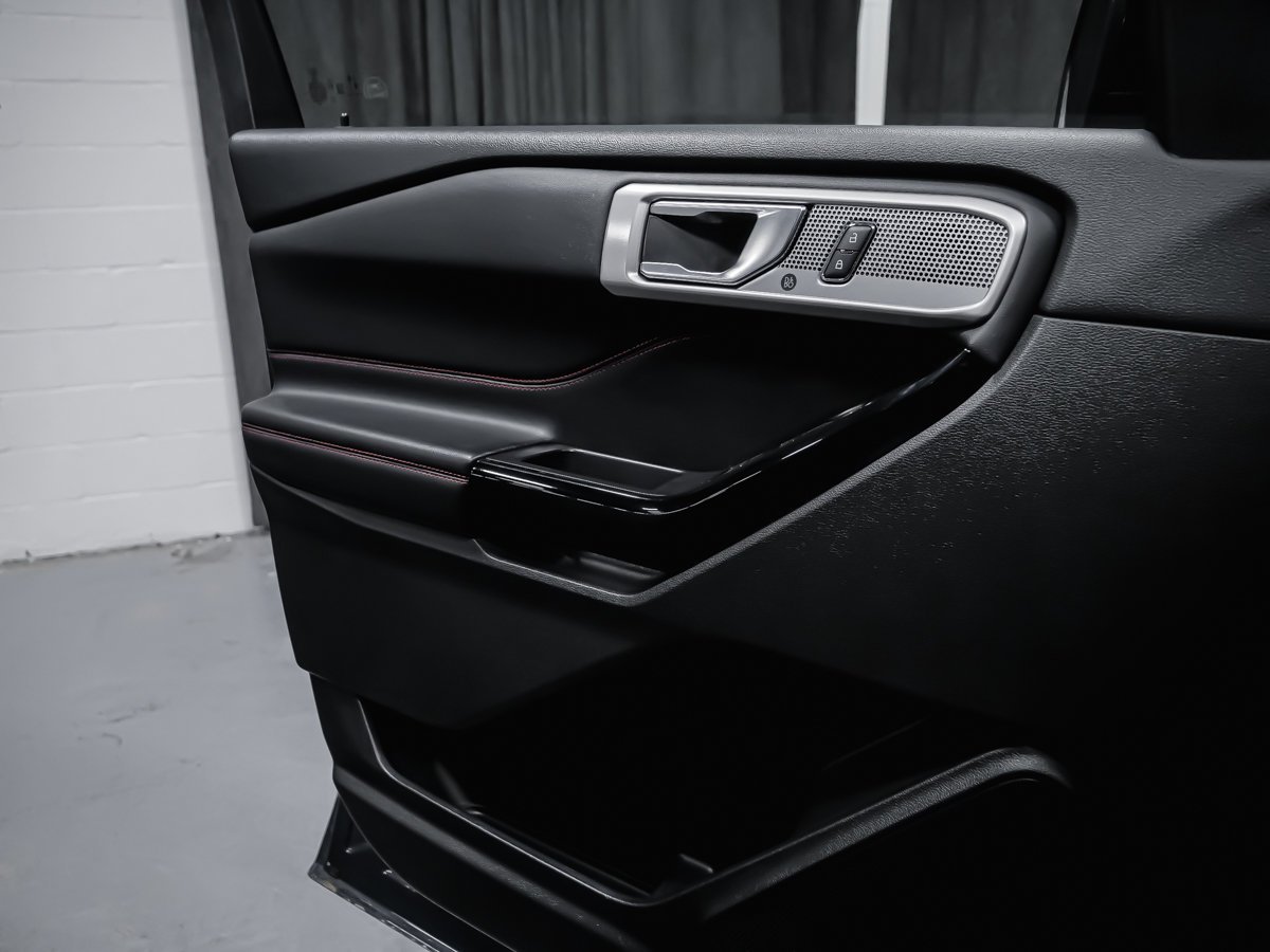 Ford Explorer ST-LINE TOIT OUVRANT VOLANT CHAUFFANT 2023 gray Montréal - photo #11
