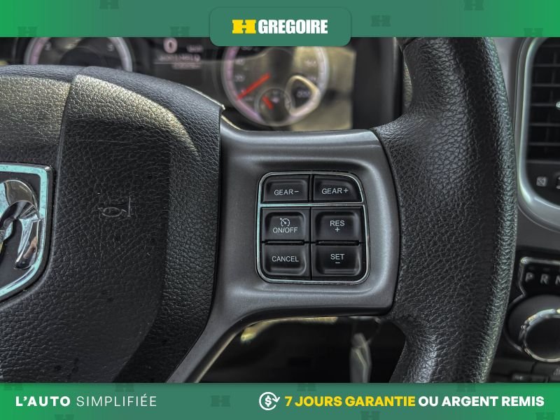 Ram 1500 D26061 | SLT 2023 Gris Laval - photo #19