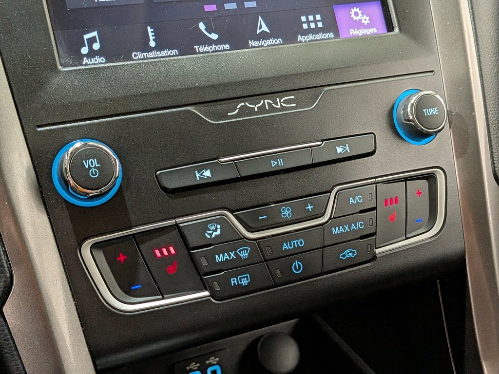 Ford Fusion Hybrid SEL FWD 2019 Blanc Val-David - photo #26