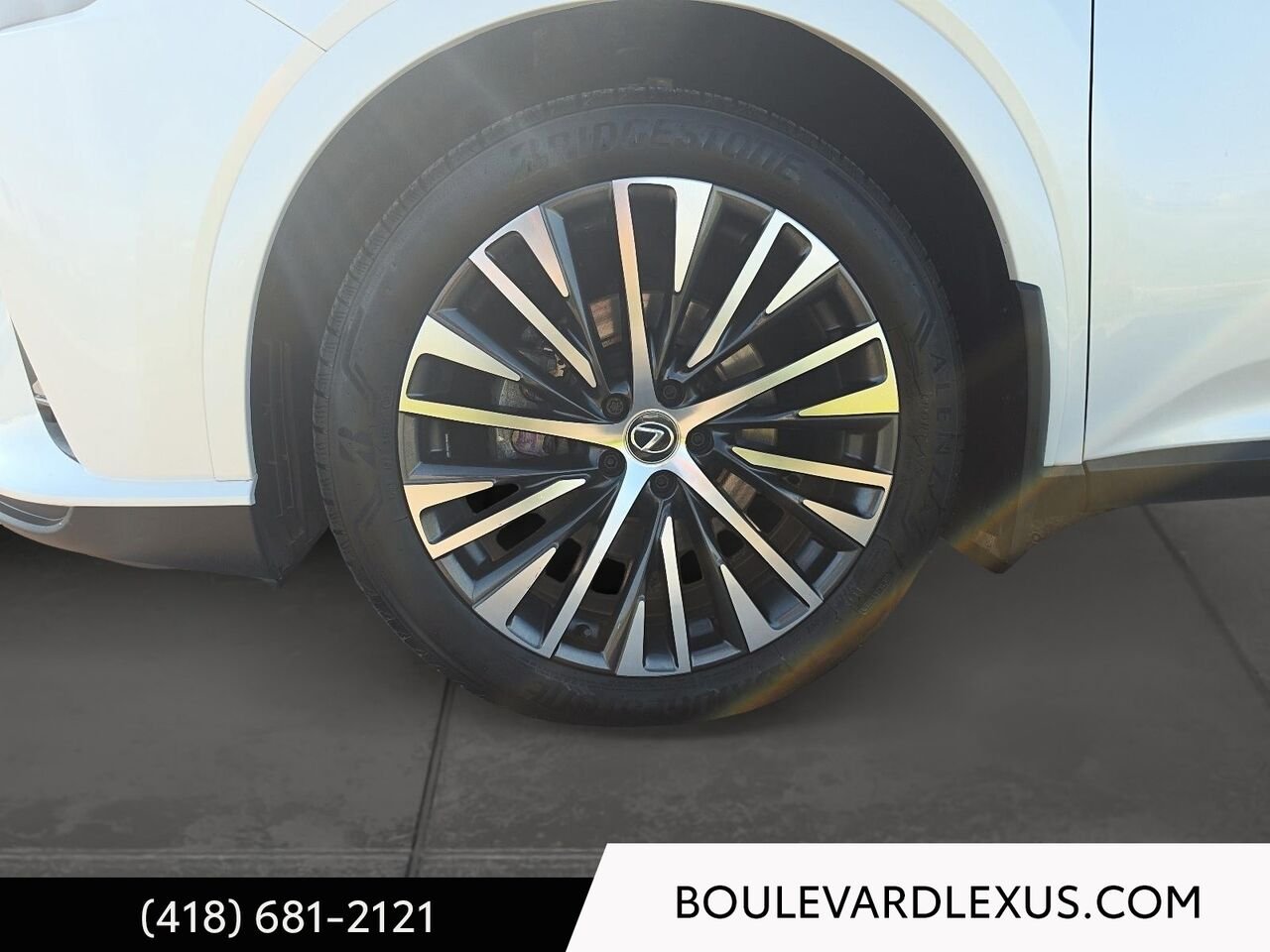 Lexus RX 19932A 2024 Blanc Québec - photo #6