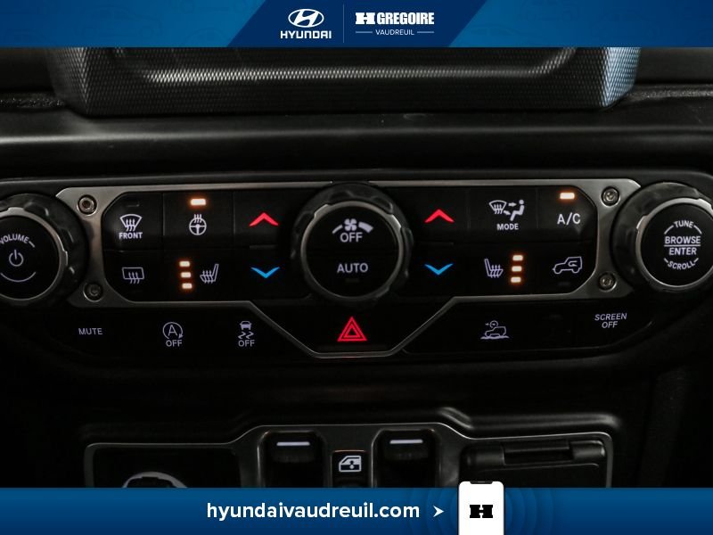 2023 Jeep Gladiator Grey Saint-Eustache - photo #27