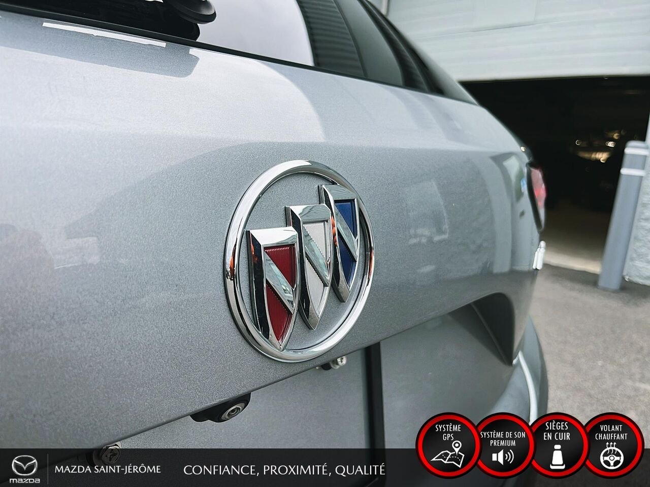 2023 Buick Envision Grey Ste-Agathe des Monts - photo #7