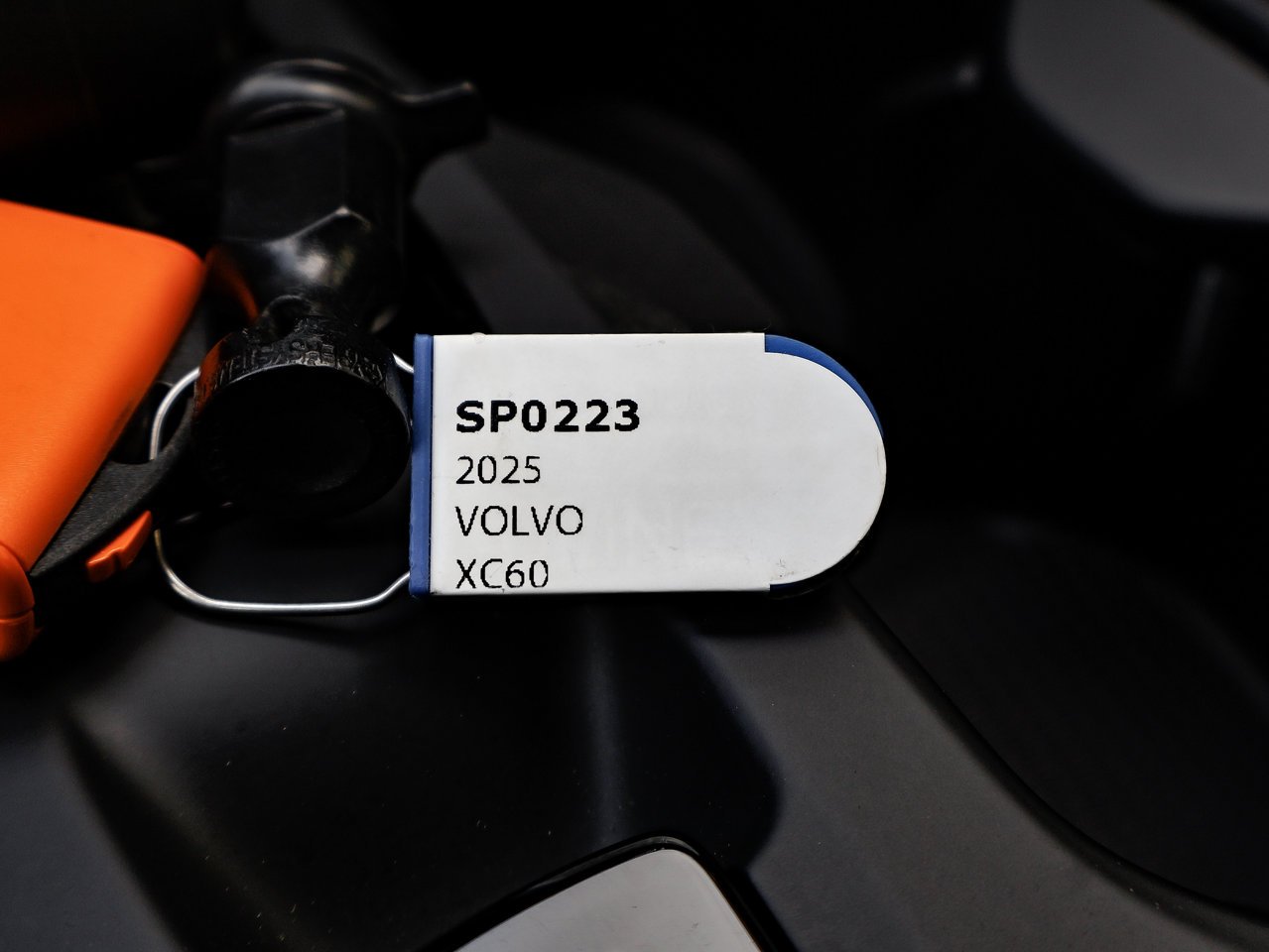 2025 Volvo XC40 B5 AWD Core Bright Theme Grey Sherwood Park - photo #29