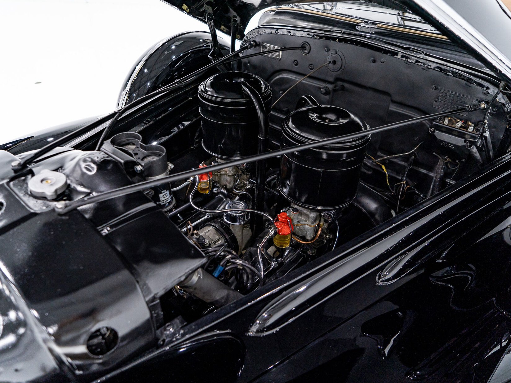 Cadillac Series 90 **PRICE IN USD**1 of 13 V16 1938 Noir Montréal - photo #17