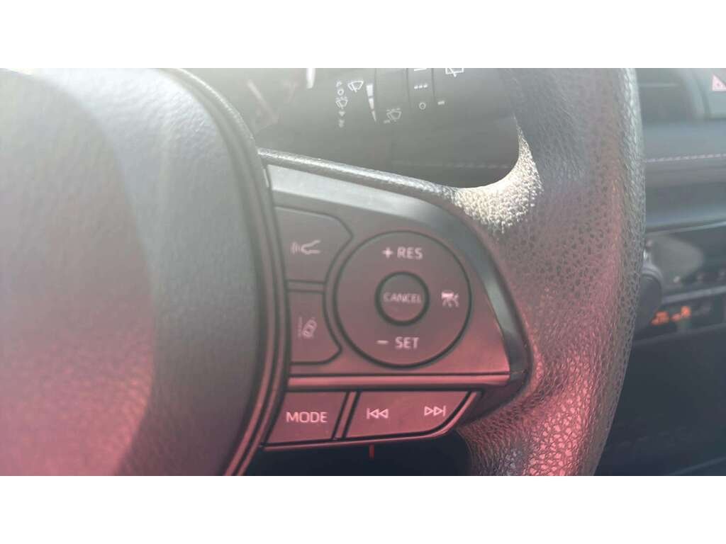 2024 Toyota RAV4 White Gatineau - photo #12