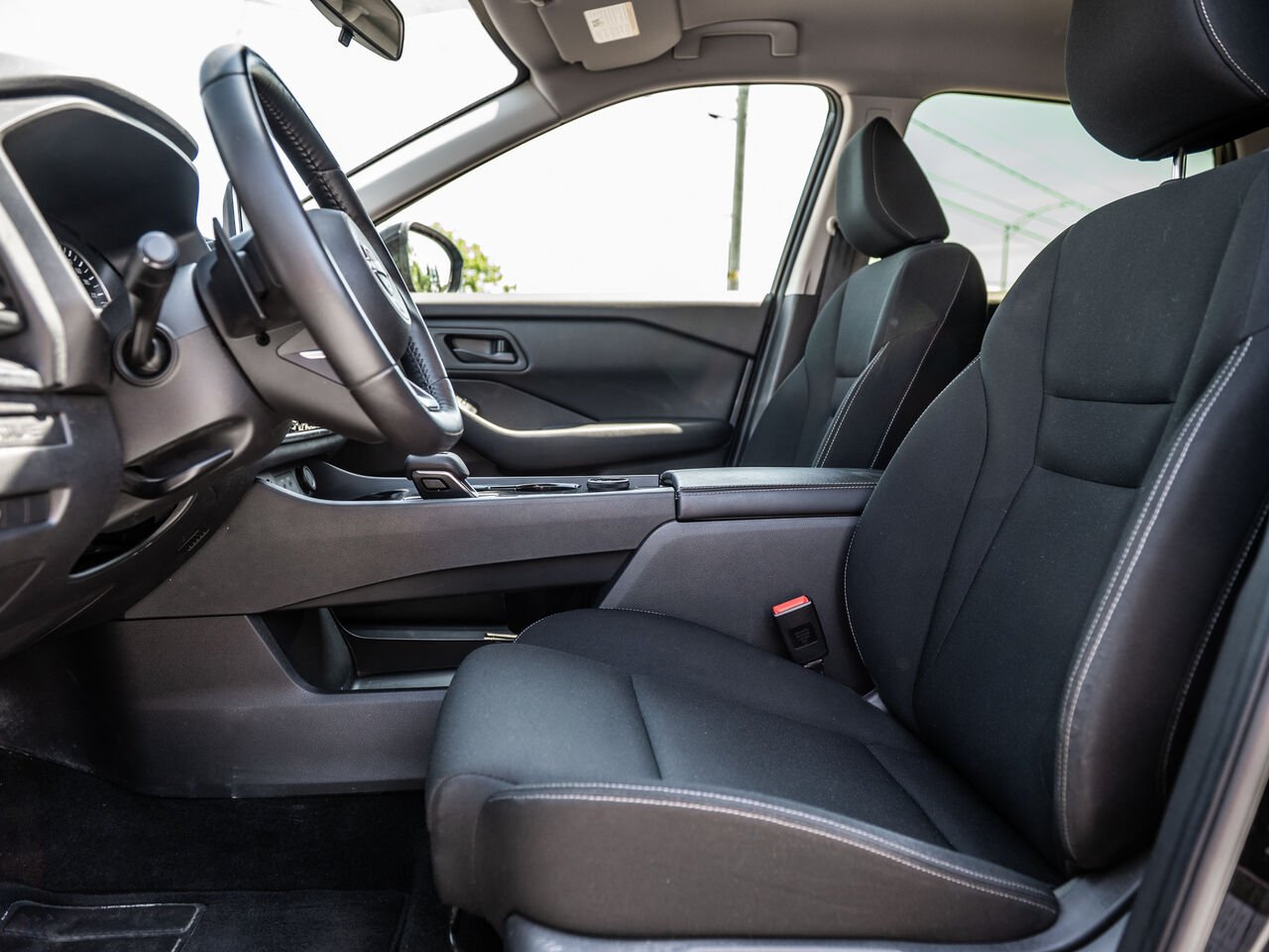2024 Nissan Rogue Black Sainte-Julienne - photo #14
