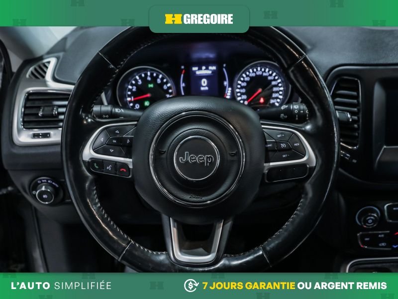 Jeep Compass 722507 | North 4x4 AUTO AC GR ELEC MAGS CAM RECULE BLUETOO 2019 Gris Laval - photo #17