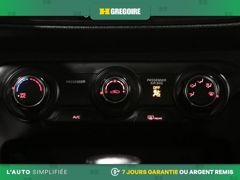 Kia Forte 821252 | EX AUTO AC GR ELECT MAGS CAM RECUL BLEUTOOTH 2020 Argent Laval - photo #23