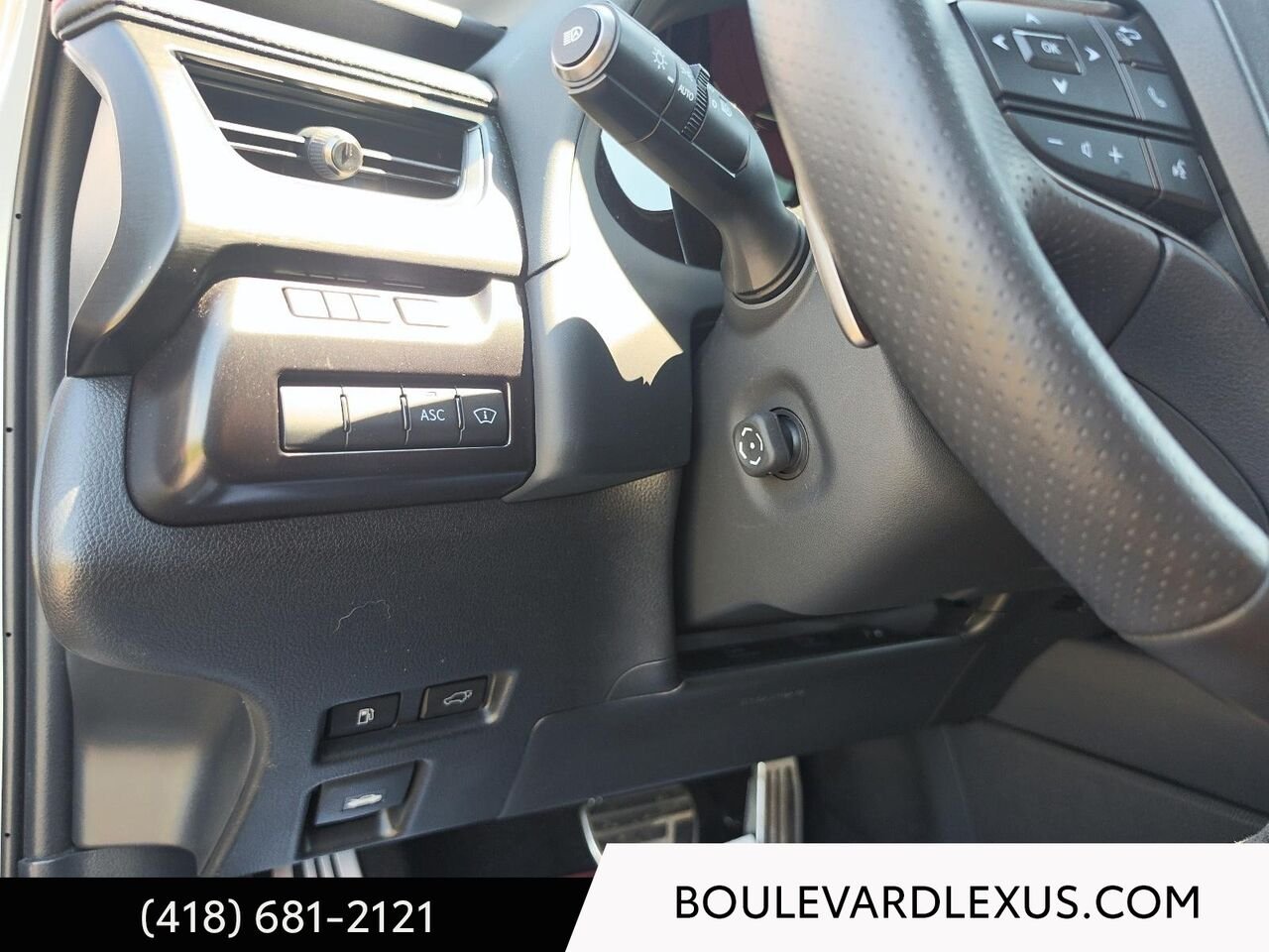 Lexus UX 601181 2025 Argent Québec - photo #12