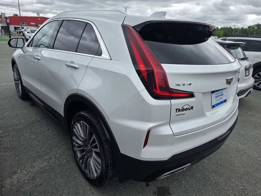 2024 Cadillac XT4 2024 White