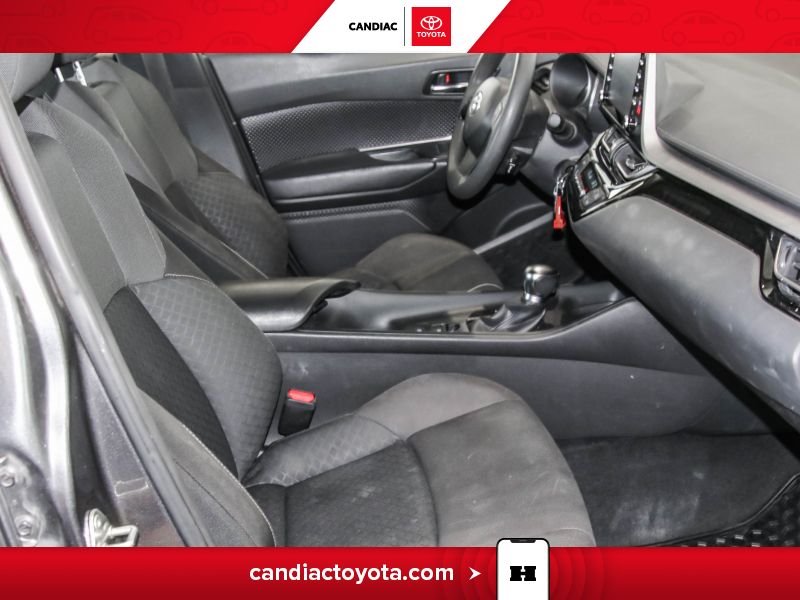 Toyota C-HR 2022 Gris Blainville - photo #20