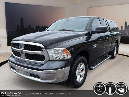 2018 Ram 1500 ST Quad Cab 4x4 caisse de 6 pi 4 po *Disponibilité limitée* Black