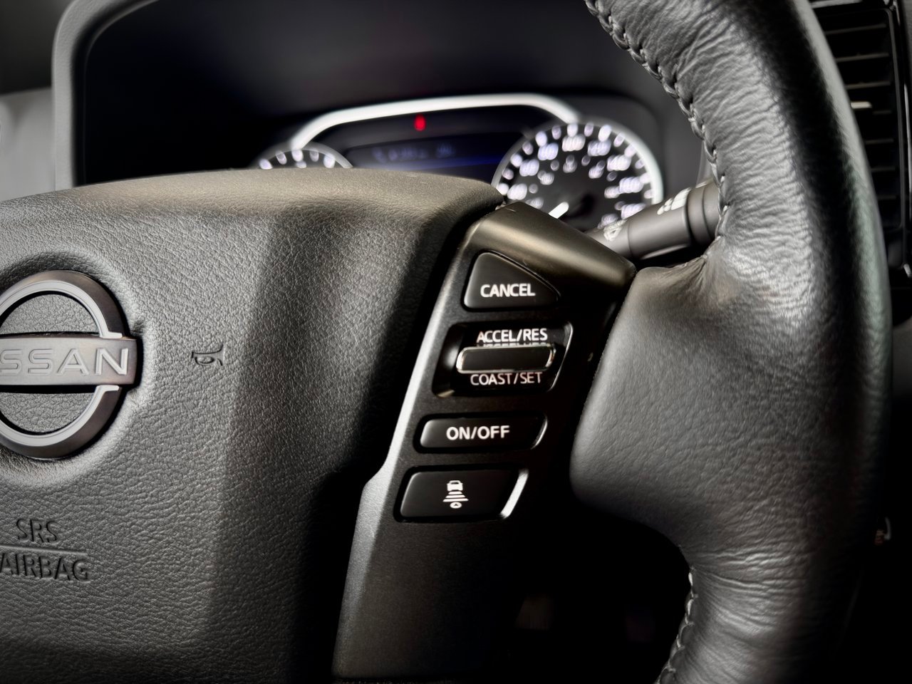 2023 Nissan Frontier White Notre-Dame-des-Prairies - photo #26