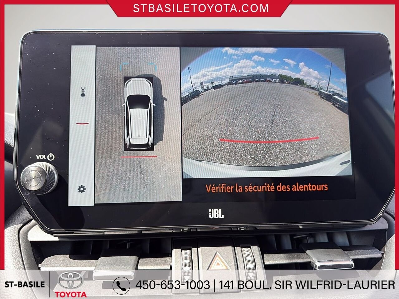 Toyota RAV4 Hybride 2023 Frisson glacé nacré Saint-Basile-le-Grand - photo #19