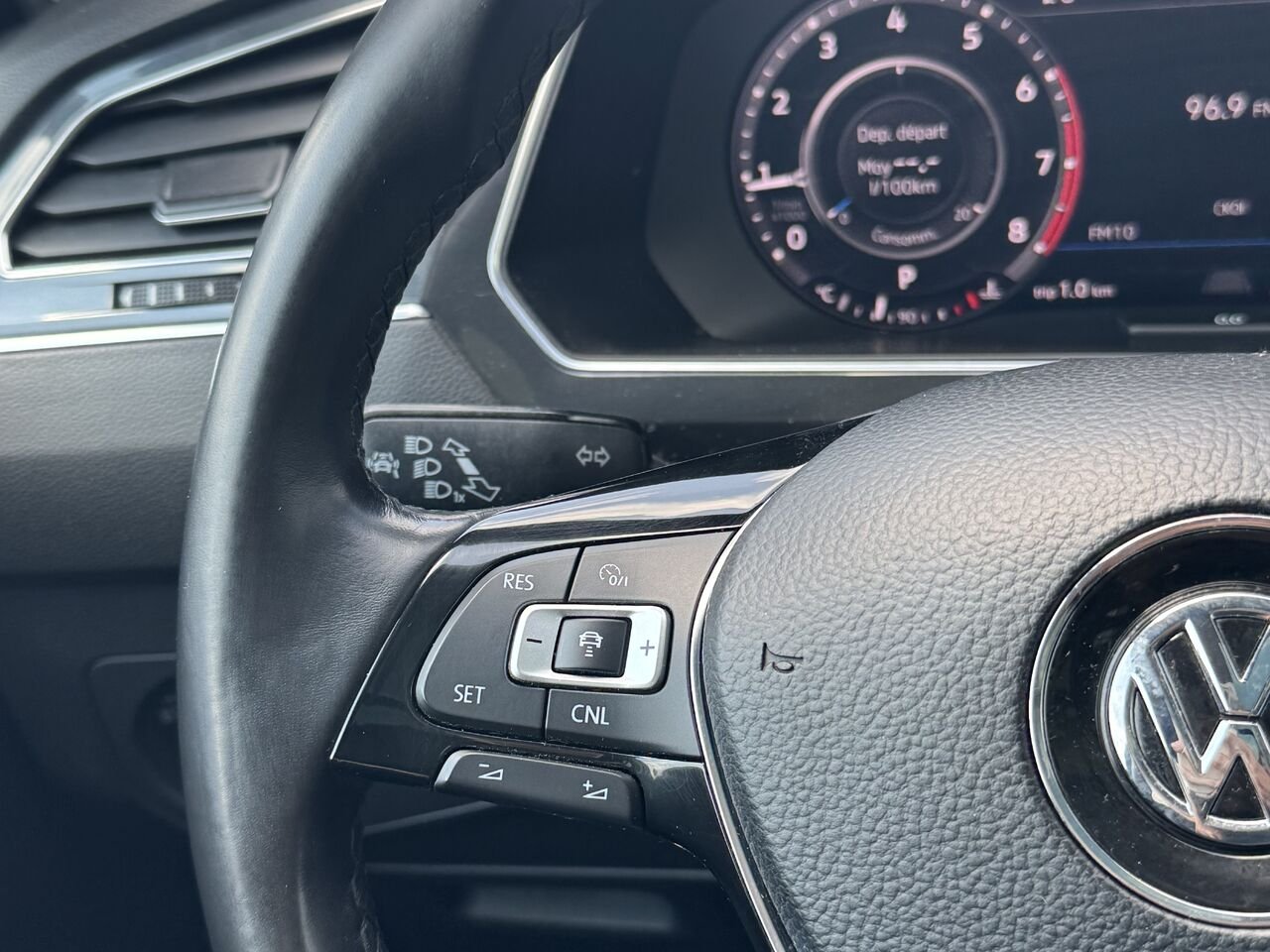 2018 Volkswagen Tiguan Highline Black Granby - photo #18