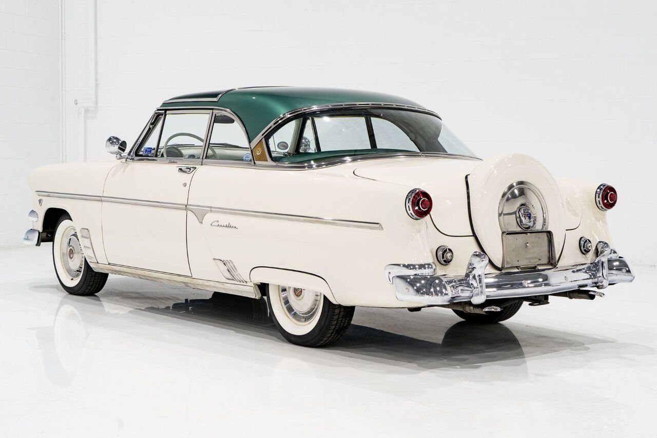 Ford Crestline Skyliner rare glass top long term ownership 1954 Blanc Montréal - photo #29