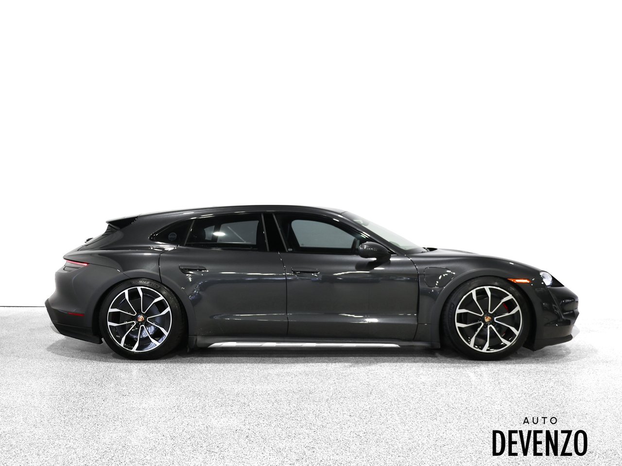 2022 Porsche Taycan Grey Saint-Eustache - photo #1