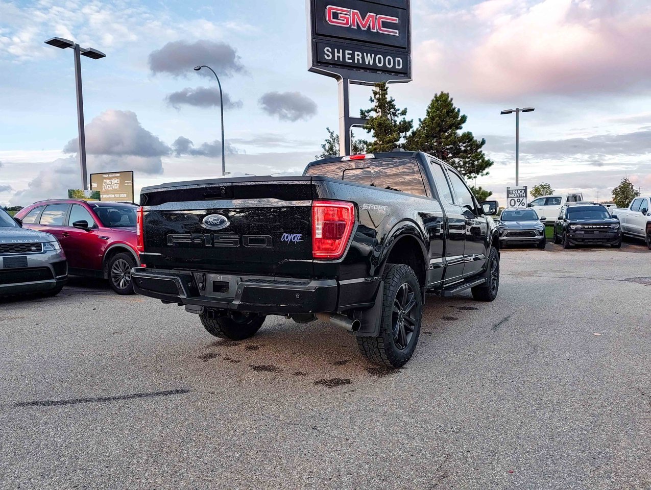 2021 Ford F-150 XLT 4WD SuperCab 6.5' Box Black Sherwood Park - photo #5