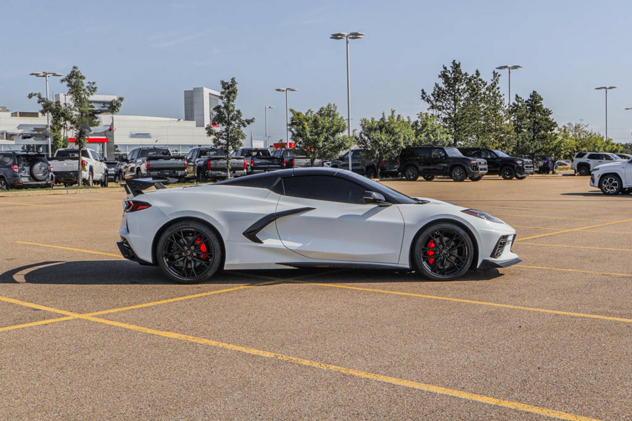 2025 Chevrolet Corvette 2dr Stingray Conv w/1LT White Sherwood Park - photo #11